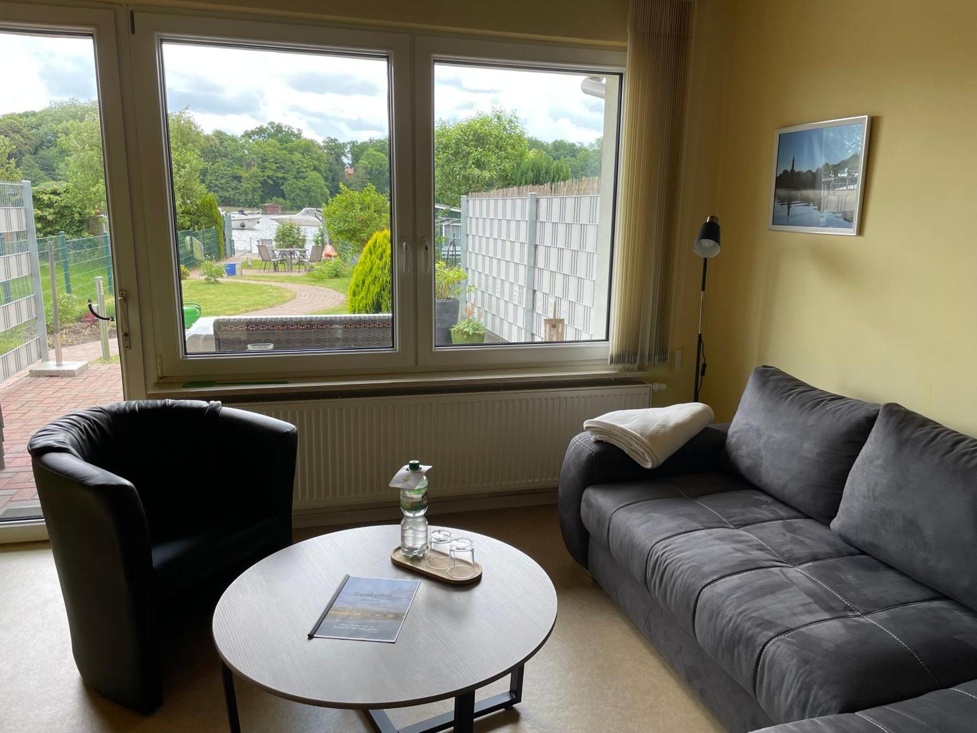 Ferienhaus Seekutter Mit Eigenem Seezugang Malchow  Bilik gambar